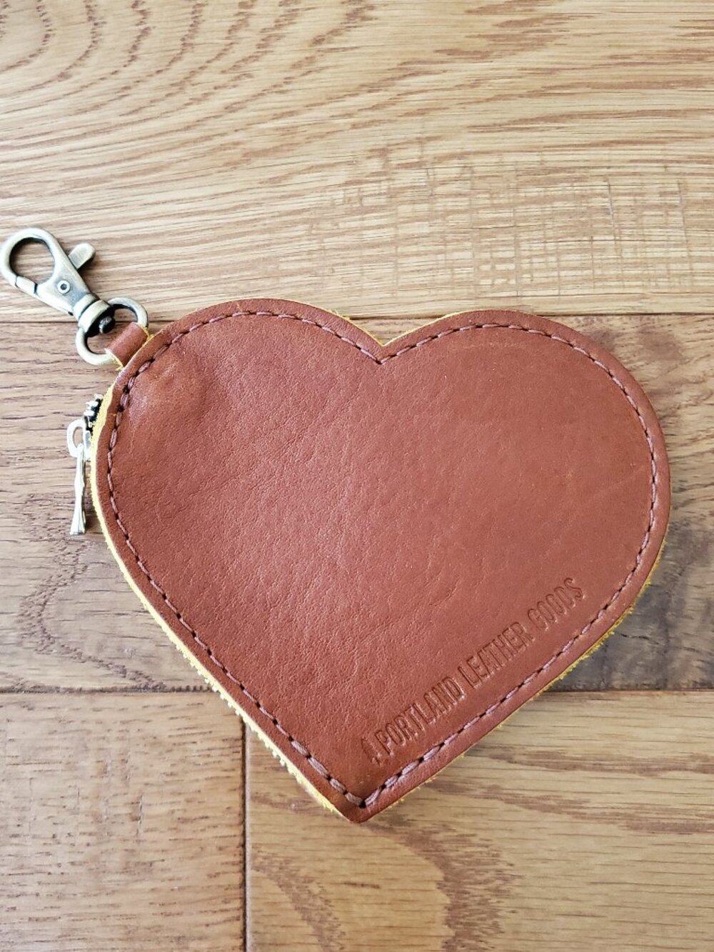 BNNU Portland Leather Honey Heart Pouch